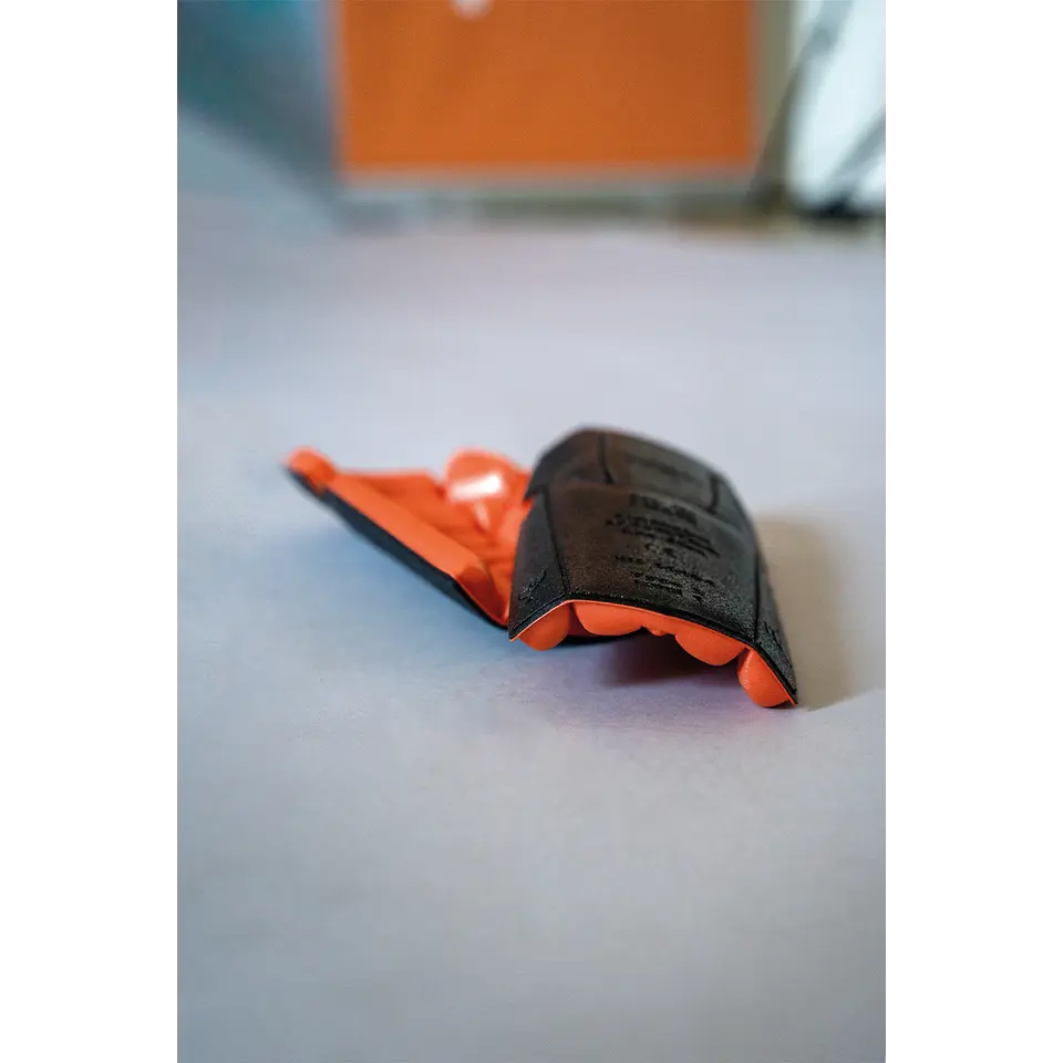 Kneputer